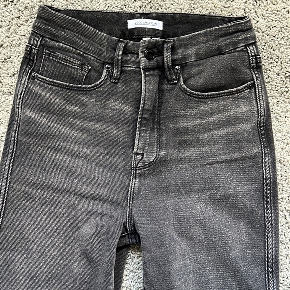 Good American Good Curve Skinny Jeans size 0 - Picture 4 of 7